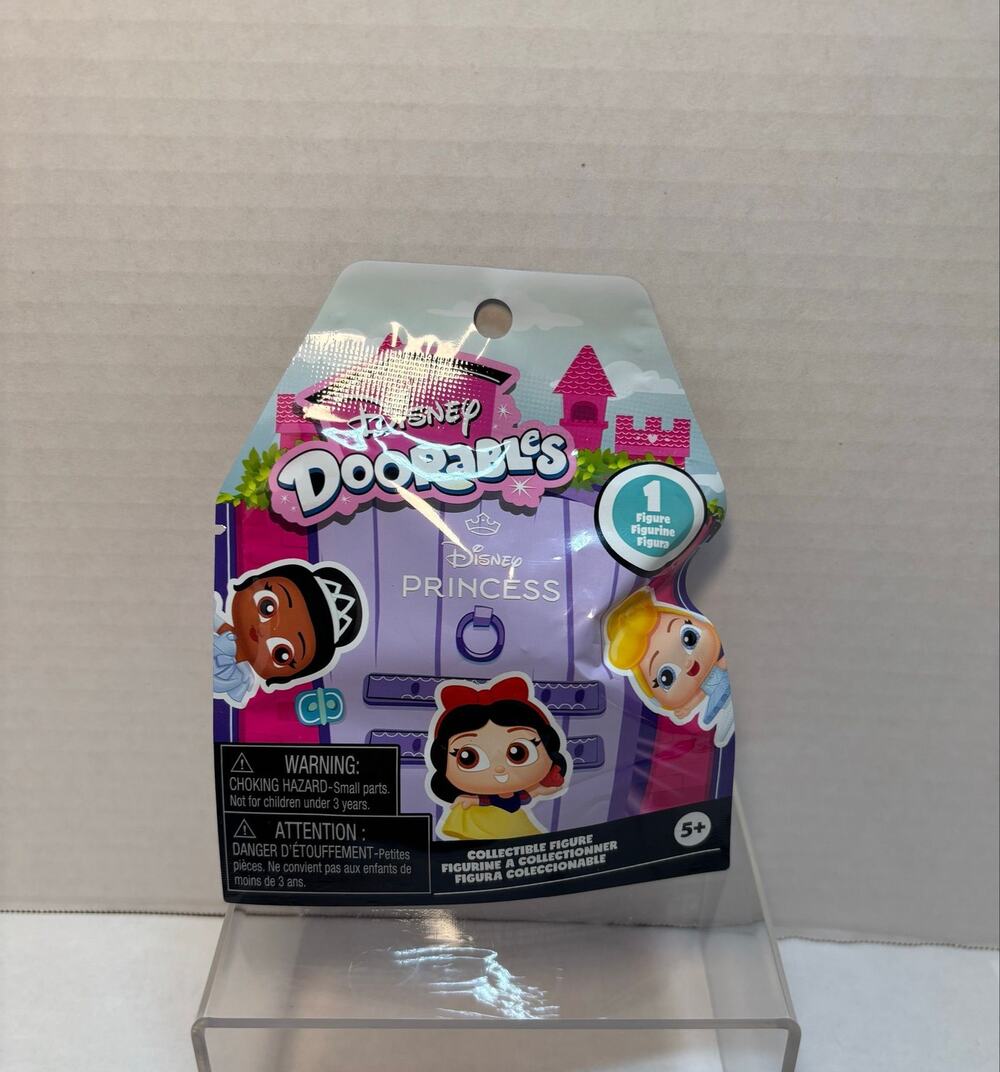 Disney Doorables Princess Collection Peek blind bag